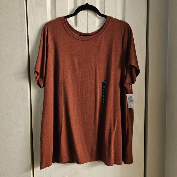 Torrid Classic Fit Tee Madder Brown Size 2 NWT - Picture 4 of 5